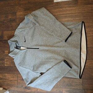 Nike Dry fit pullover